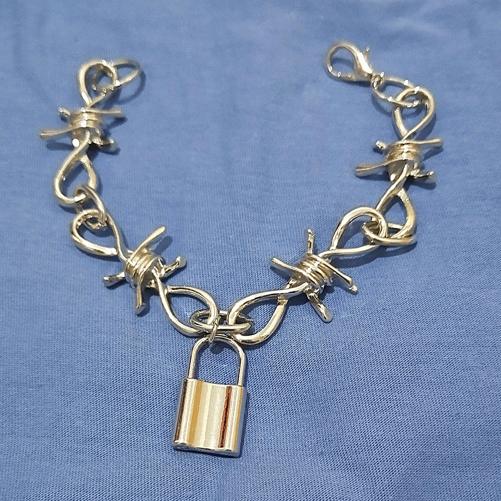 Ladies Hip Hop Gothic Punk Lock Barbed Wire Small Thorns Chain Bracelet Gift High  European and American Accessories