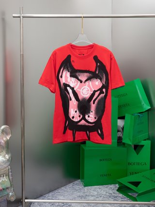 Givenchy Oversized T-Shirt with Tag Effect Dog Print – GVS23